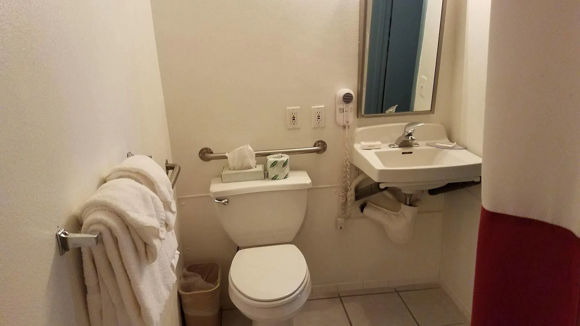 拉斯维加斯红屋顶汽车旅馆 酒店